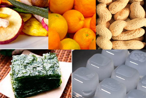 國民健康局建議，年節零食可以選擇烘培低鹽海苔、原味花生、柑橘、蒟蒻果凍、蔬菜脆片替代。（圖片／翻攝網路）