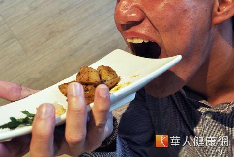 台灣夜市文化揚名國際，但醫師提醒享受美食佳餚時，應小心肥胖找上身。