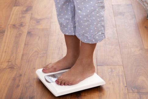 懷孕之後，體重的控管更是格外重要，孕期間增加的體重過多過少，都會造成孩子肥胖的機率。（圖片／取材自美國《赫芬頓郵報》）